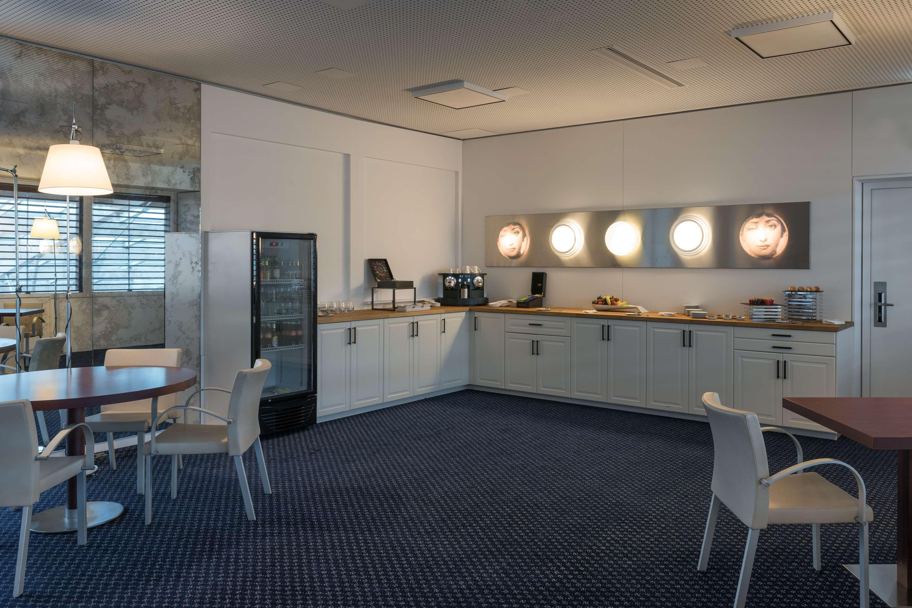 Hilton Geneva And Conference Centre Le Grand Saconnex
