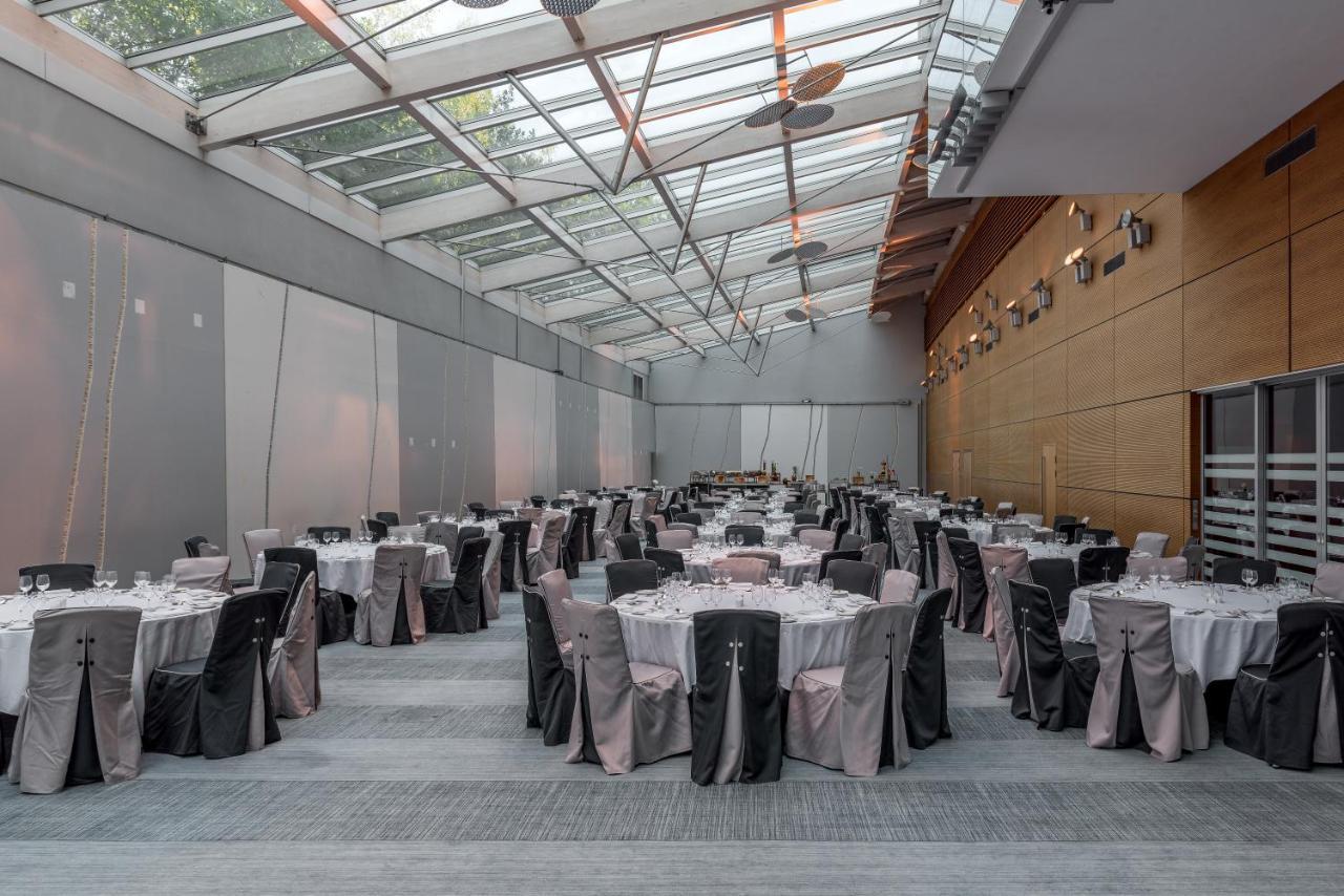 Hotel Hilton Geneva And Conference Centre 4*