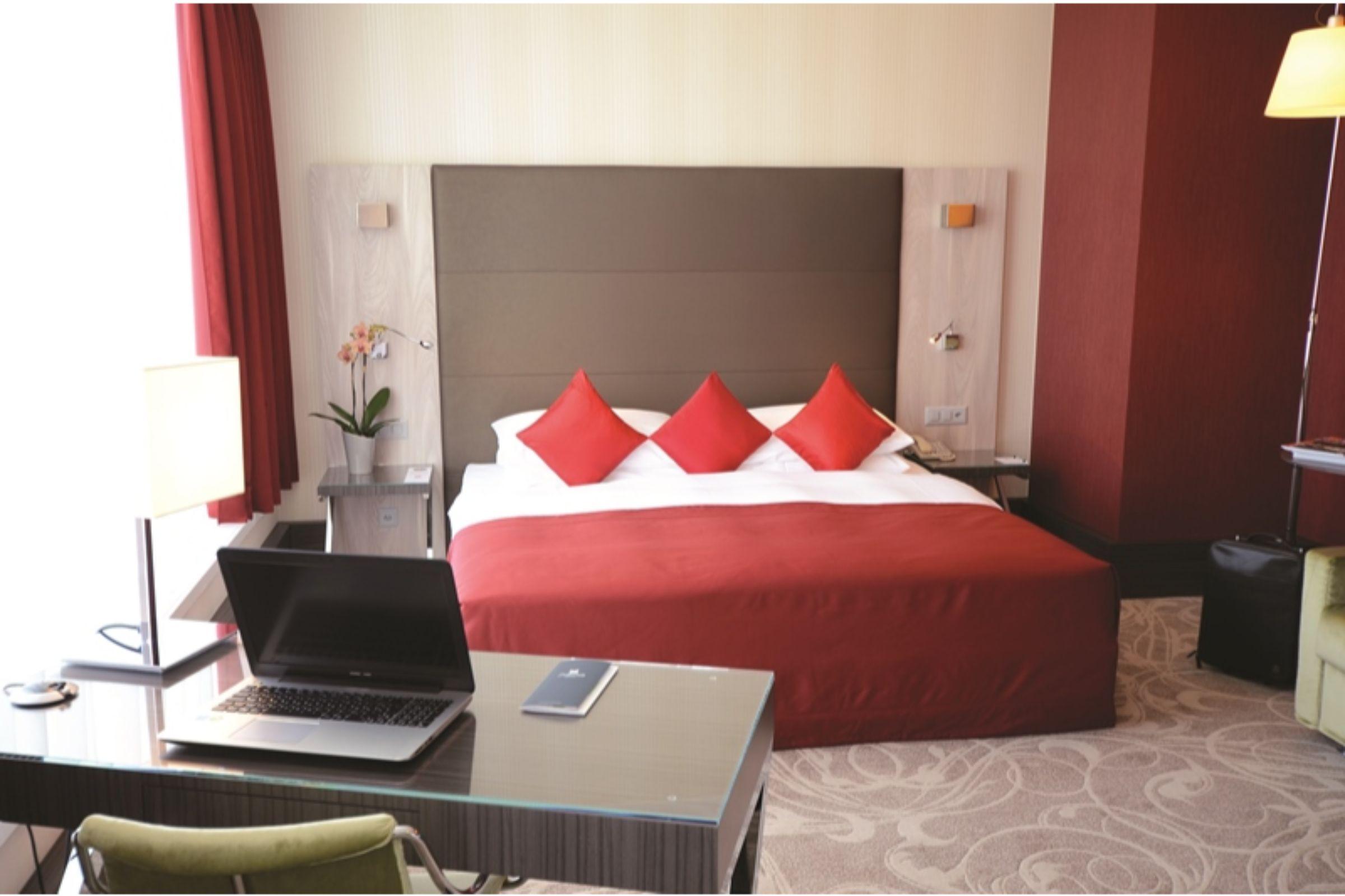 Hotel Hilton Geneva And Conference Centre